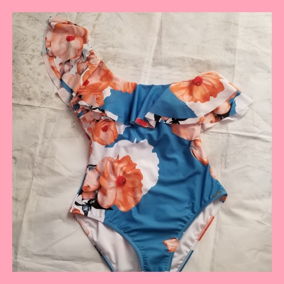 🏵Florar Off-Shoulder Swimsuit 🏵 - Picture 4 of 7